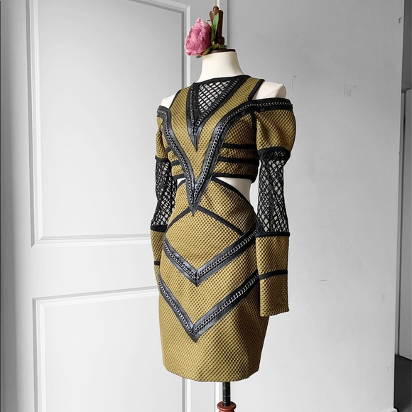 ELIYA THE LABEL Dorset Cut Out Chain Dress - Picture 5 of 13